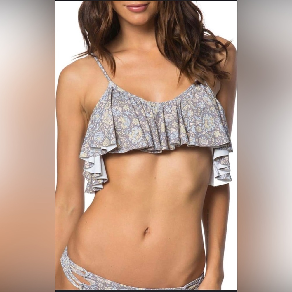 🪷O’NIELL🪷- Off the shoulder pastel floral bikini-Size M (2pc)